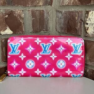 Louis Vuitton Valentine Vernis Wallet